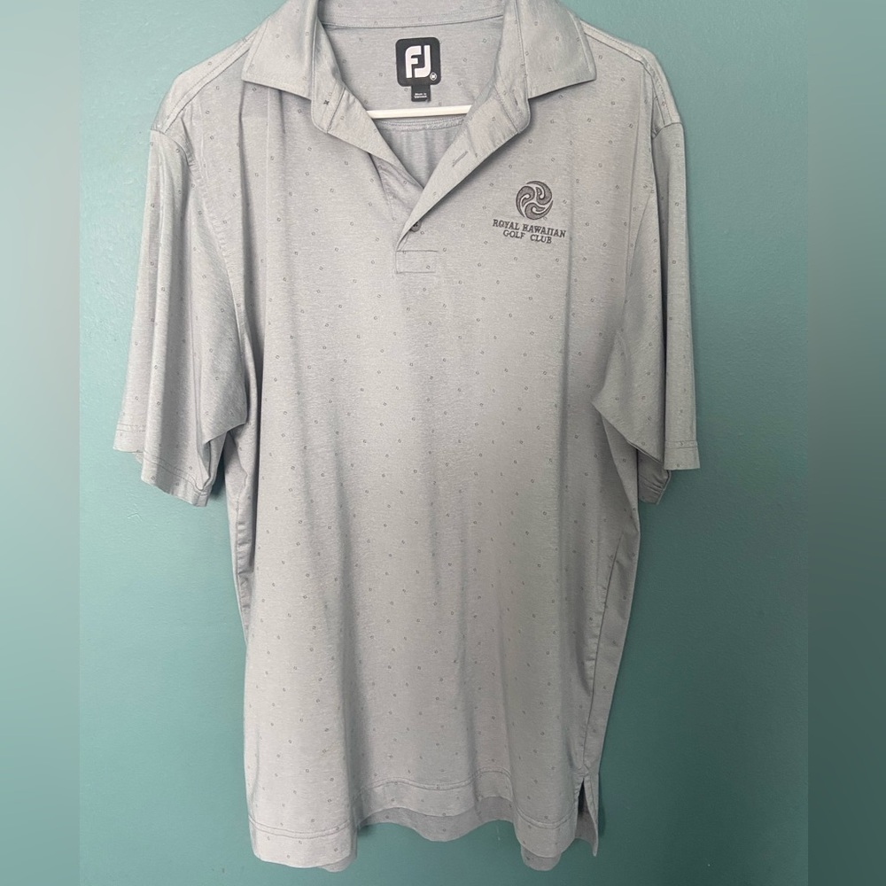 Mens Medium FootJoy Golf Polo (Has embroidered golf club)